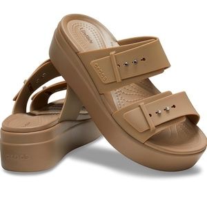 Crocs Women's Brooklyn Buckle Low Wedge, Platform Sandals